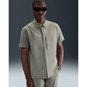 Nike 24.7 Short Sleeve Shirt Snap-Down Olive Green Mens Small HQ6958-320 NEW
